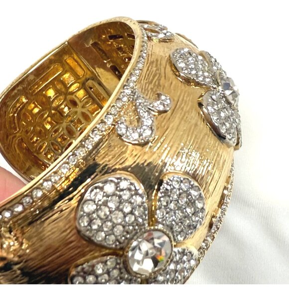 Brighton thick chunky rhinestone gold tone color flower jewel bangle bracelet - Picture 5 of 7